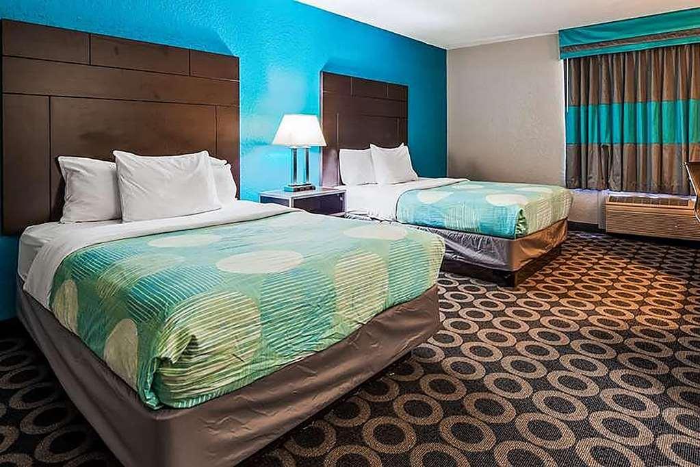 Travelodge By Wyndham San Antonio Downtown Northeast Стая снимка